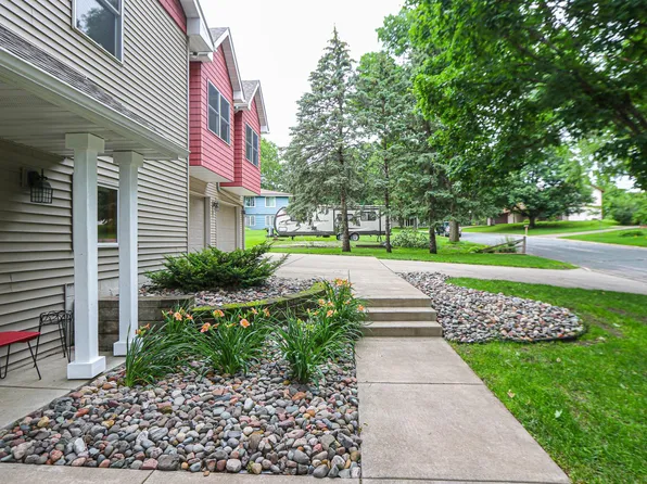 728 Birch Ln, Northfield, MN 55057