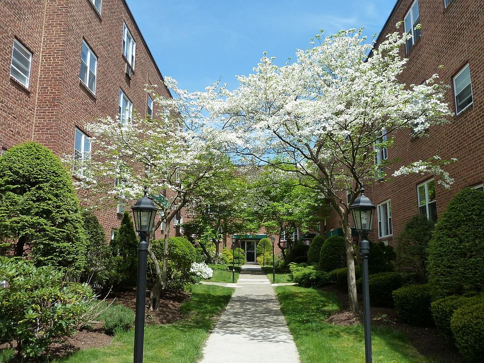 1st image of 65 Colborne Rd APT 3