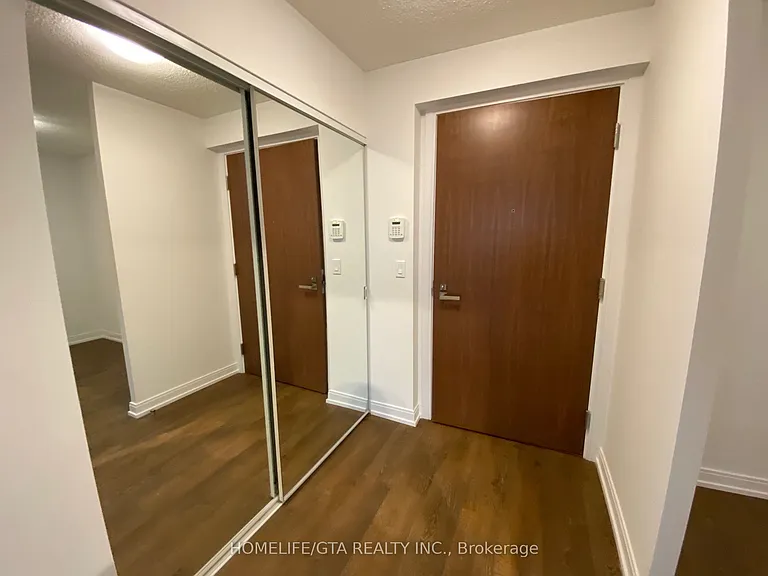 275 Village Green Sq #2120 — Photo 6