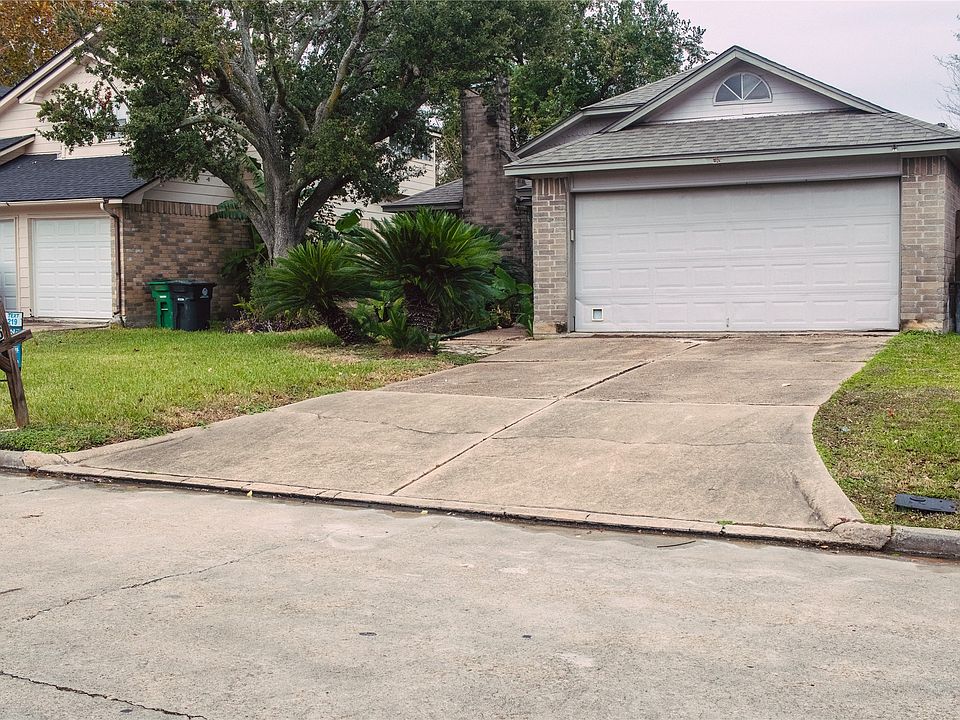 1st image of 13106 Hollowcreek Park Dr #13106