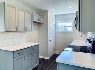2210 Allwood Dr, Bethlehem, PA 18018