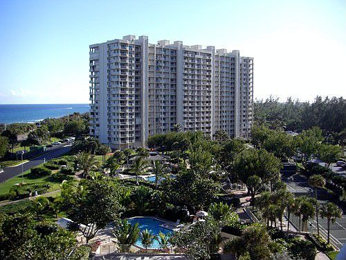 Majestic Views to Ocean and Parklands