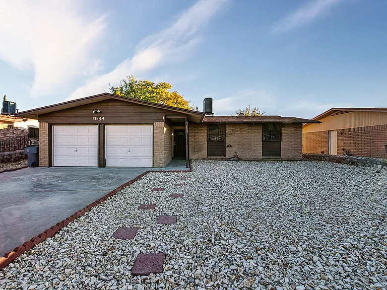 11144 Pink Coral Dr — Photo 2