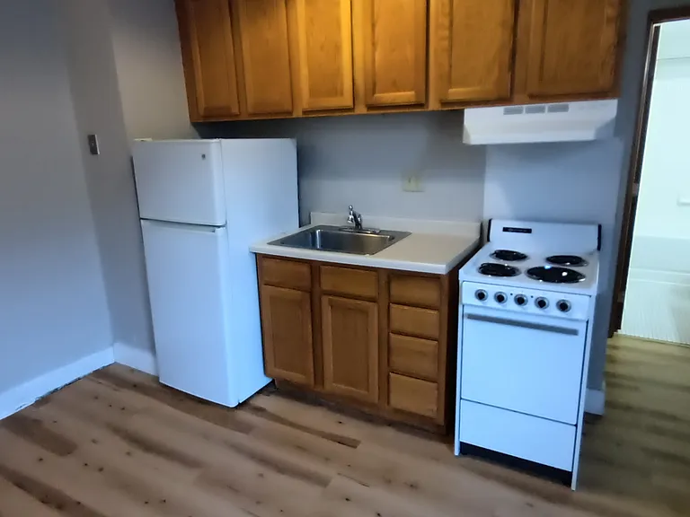 7th Place Apartments — Photo 19