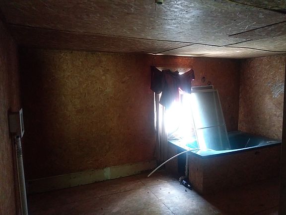 3rd image of 621 E Central St