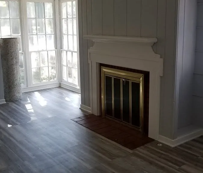 1113 W Walker St — Photo 3