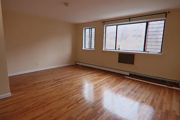 Rented by PMG Real Estate  | media 17