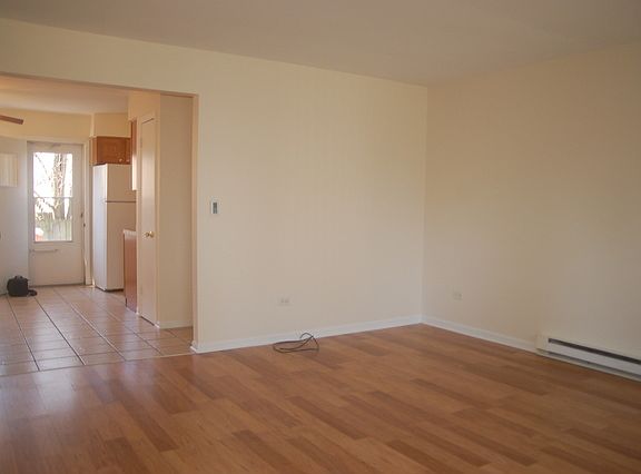 4th image of 325 S Jefferson St #0