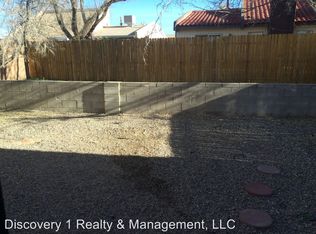 631 Lakeview Cir SE, Rio Rancho, NM 87124