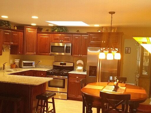 5th image of 15436 Sheffield Ln