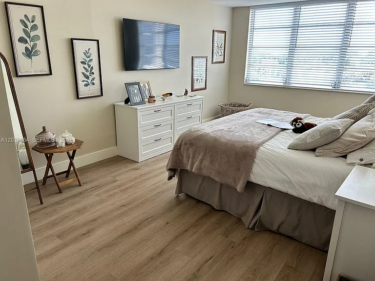 3520 Oaks Way #607 — Photo 7