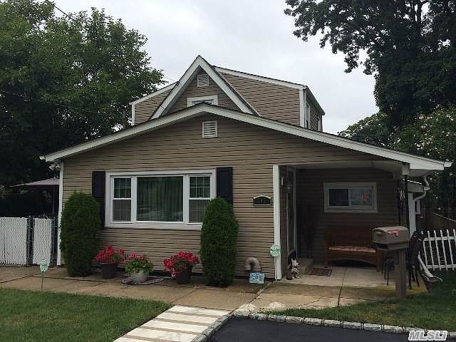 1st image of 543 Christie St