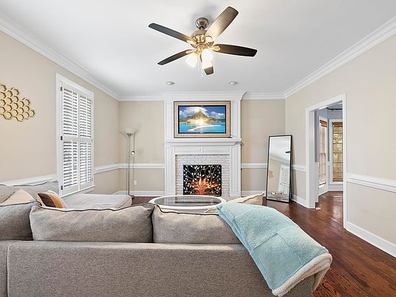 4th image of 8705 Chatterleigh Cir