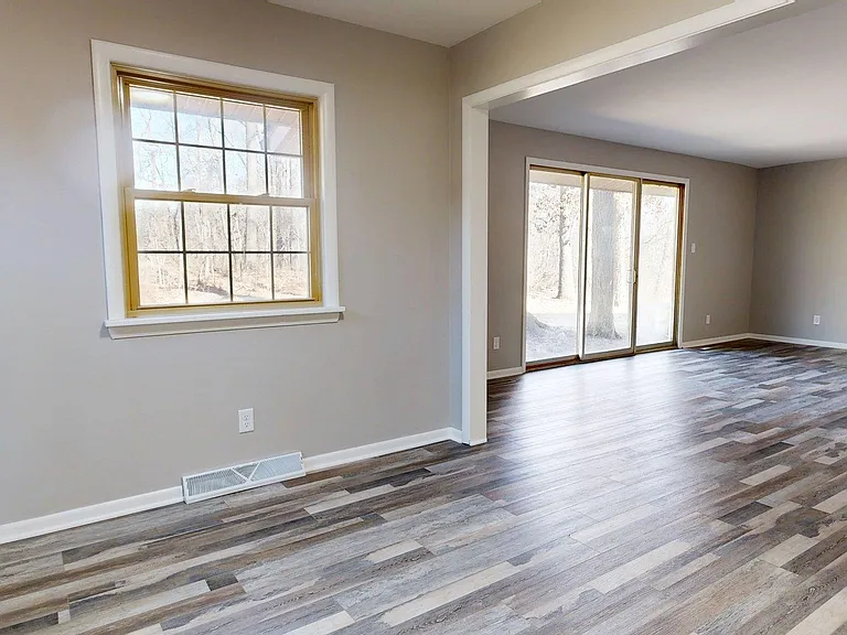 3280 E Oakwood Ave — Photo 11