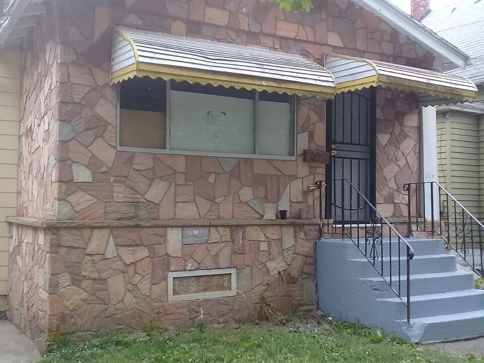 1st image of 234 Schuele Ave