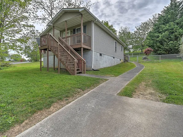 303 Moorland Dr, Johnson City, TN 37604