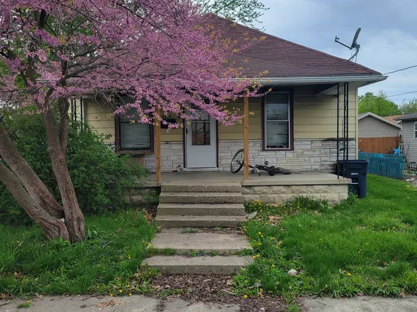 1202 N Gentry St, Frankfort, IN 46041