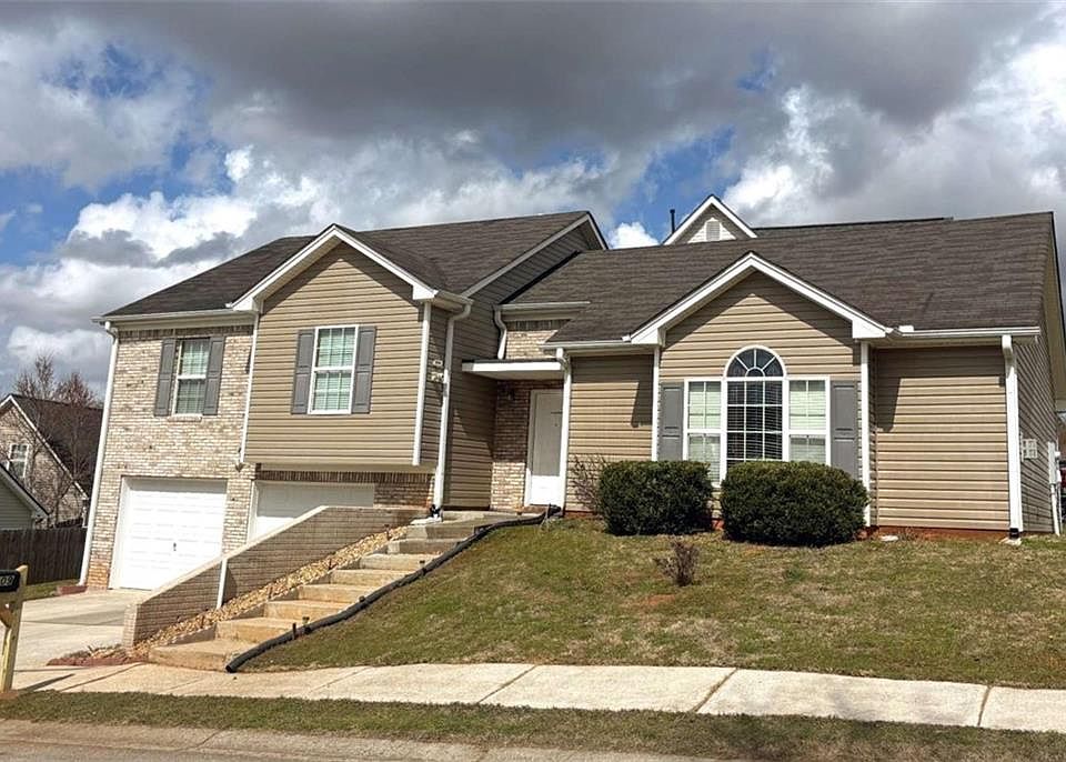 1st image of 109 Tyler Way