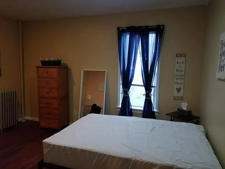 799 Maple St — Photo 5