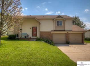 12811 Olive St, Omaha, NE 68138