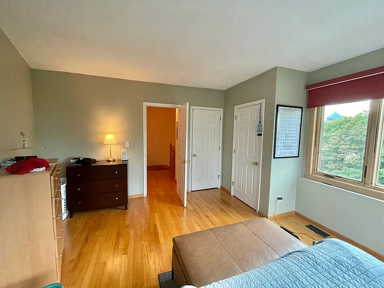 128 Warren St #1 — Photo 9