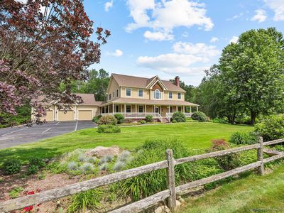 25 Sheffield Lane, Avon, CT, 06001