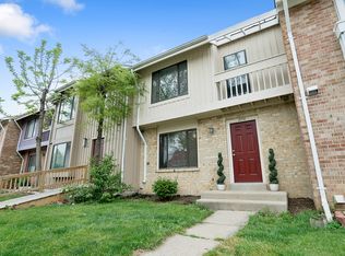 2108 Berger Pl, Herndon, VA 20170
