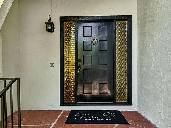 4th image of 5504 Del Oro Dr