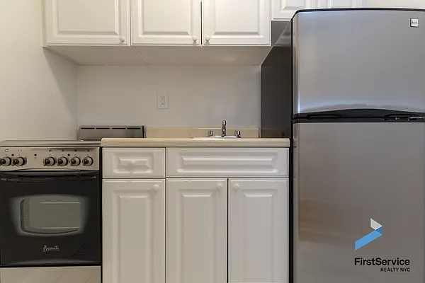 Rented by FirstService Realty (legacy) | media 17