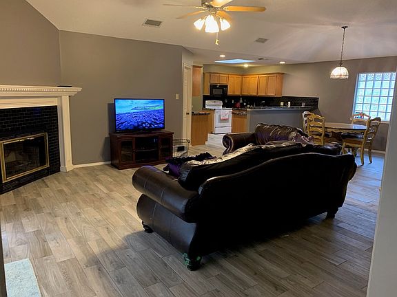2nd image of 4521 Shingle Oak Ln