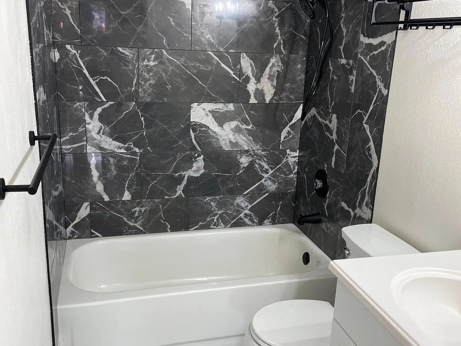 2736 Pine Rd NE — Photo 4