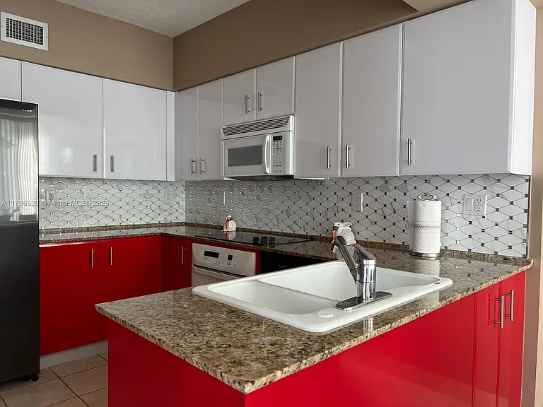 3370 Hidden Bay Dr #610 — Photo 9