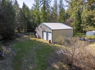 1111D Williams Lake Rd, Evans, WA 99126
