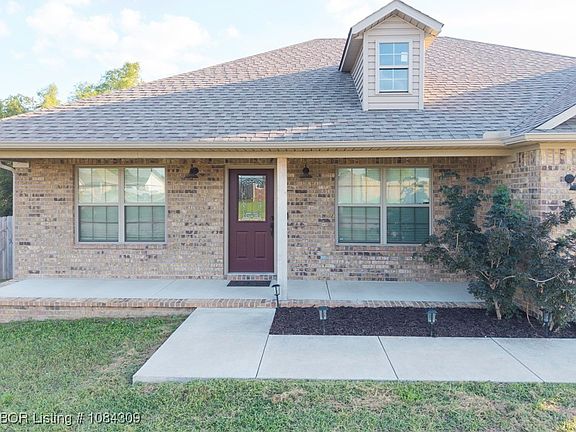 3rd image of 203 Arcadia Dr