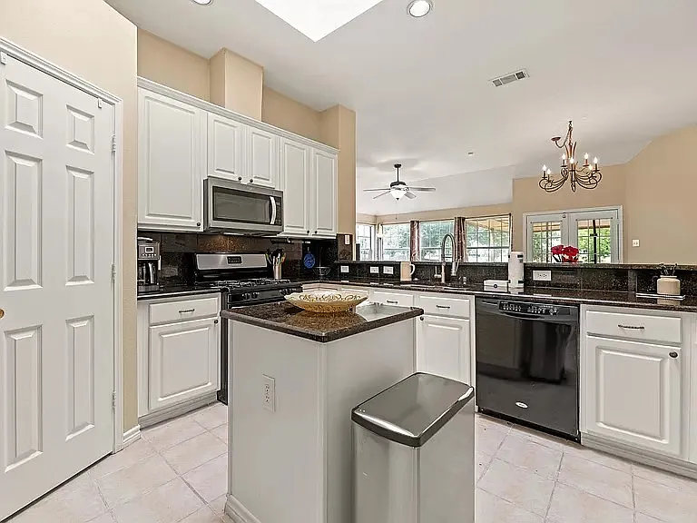 10309 Belfort Dr — Photo 24