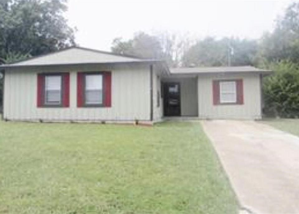 1st image of 115 Rollingwood Dr