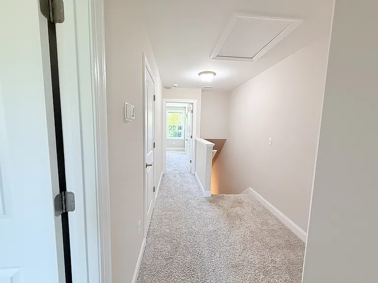 1036 10th Ave NE #26 — Photo 7