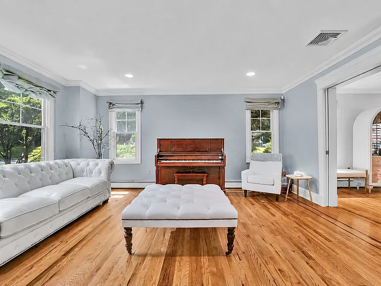 26 Devonshire Rd — Photo 5