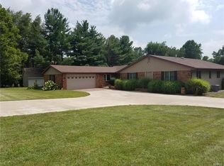 2417 Whitler Ln, Vandalia, IL 62471