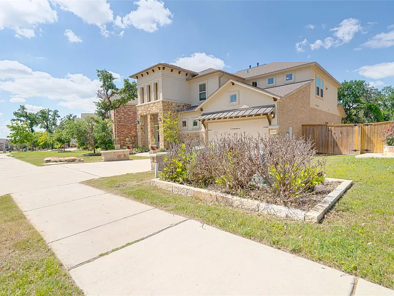 9301 Ivalenes Hope Dr — Photo 3