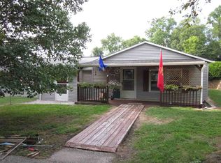 795 N Hartstrait Rd, Bloomington, IN 47404