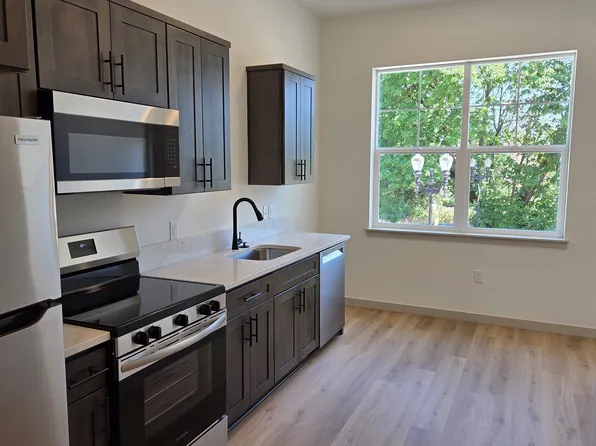 120 E St, Independence, OR