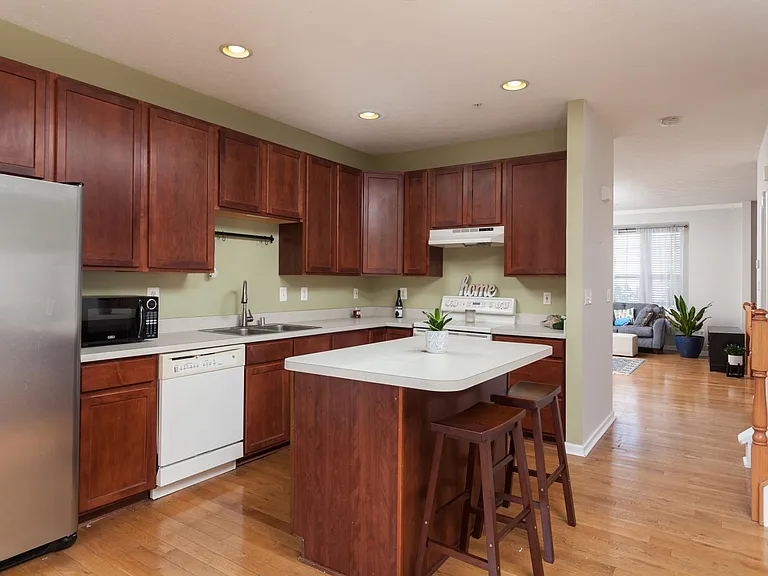 5029 Kemsley Rd — Photo 3