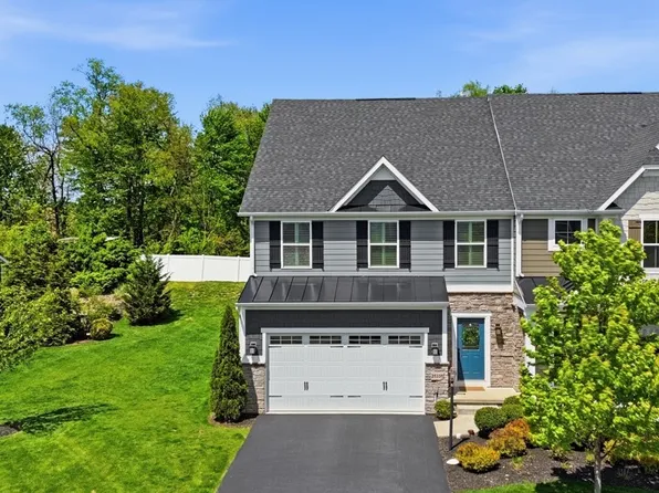 2533 Adele Ct, Sewickley, PA 15143