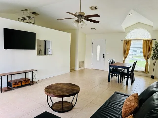 2678 Forest View Ln — Photo 8