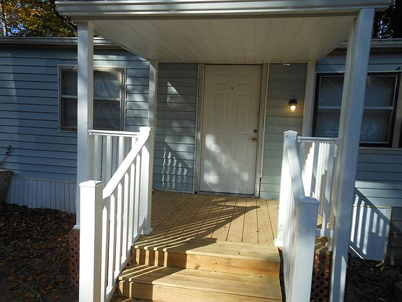 3rd image of 5808 Carla Ln