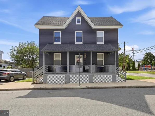 24 7th St, Brookhaven, PA 19015