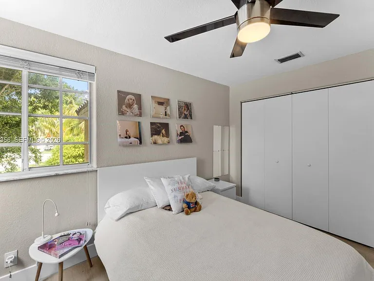 1179 Laguna Springs Dr — Photo 38