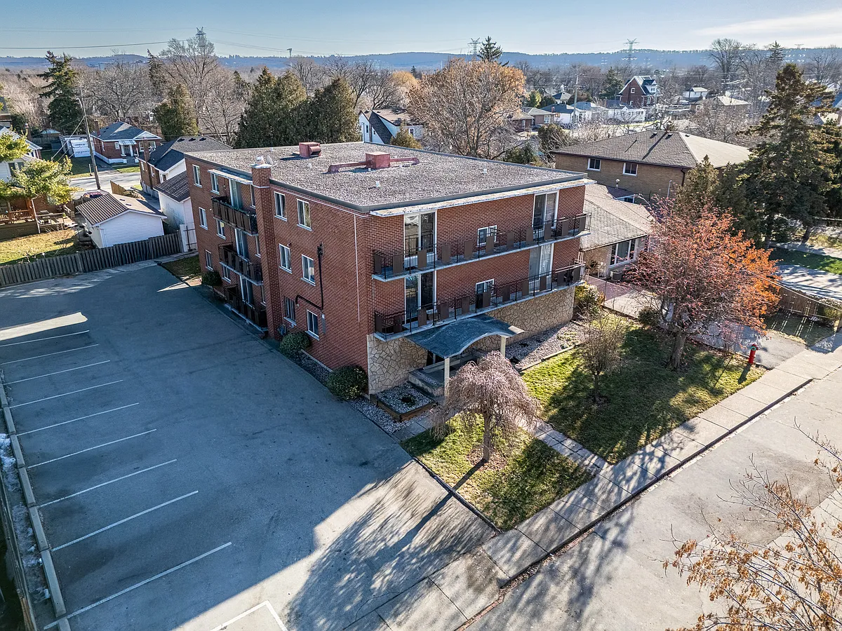Building Photo - 17 Cloverdale Ave #5