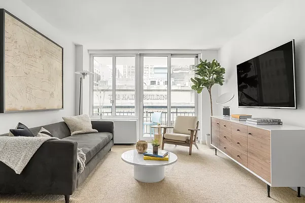 Rented by Greystar | media 24